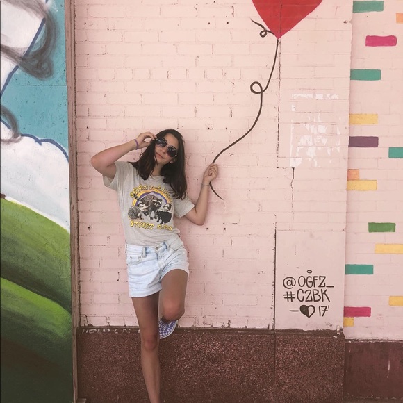 Meet your Posher, Thrift - Picture 6 of 6